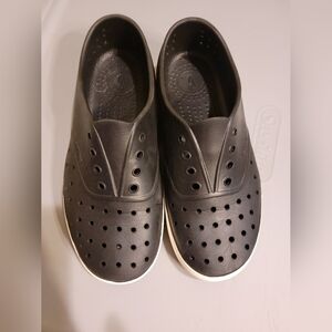 Native Miller Black J4 LIKE NEW